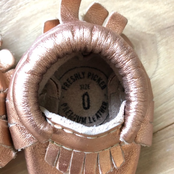 Rose Gold Freshly Picked Moccasins Size 0 - Picture 4 of 4